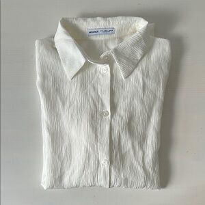 Bershka white Textured Fitted Collared Shirt